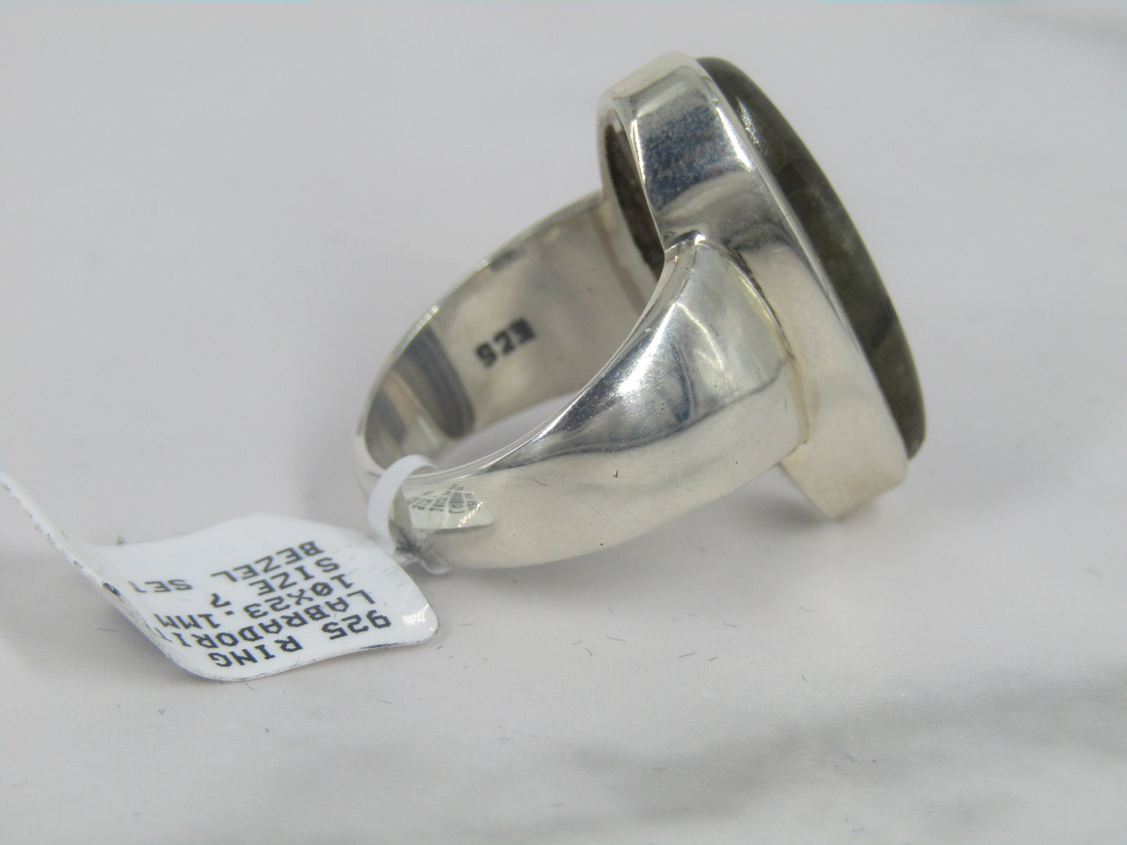 Bezel Set Silver Labradorite Band Ring