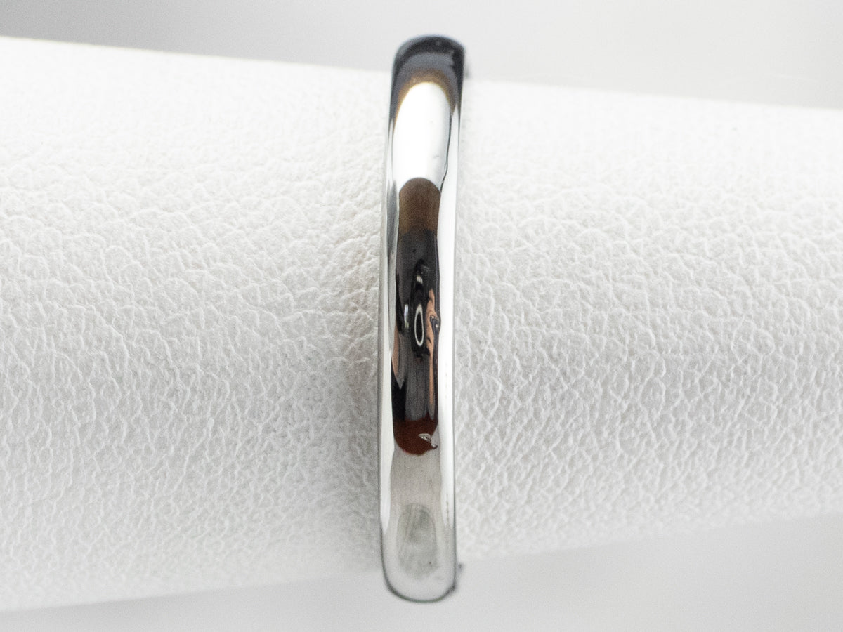 Plain White 18 Karat Gold Band