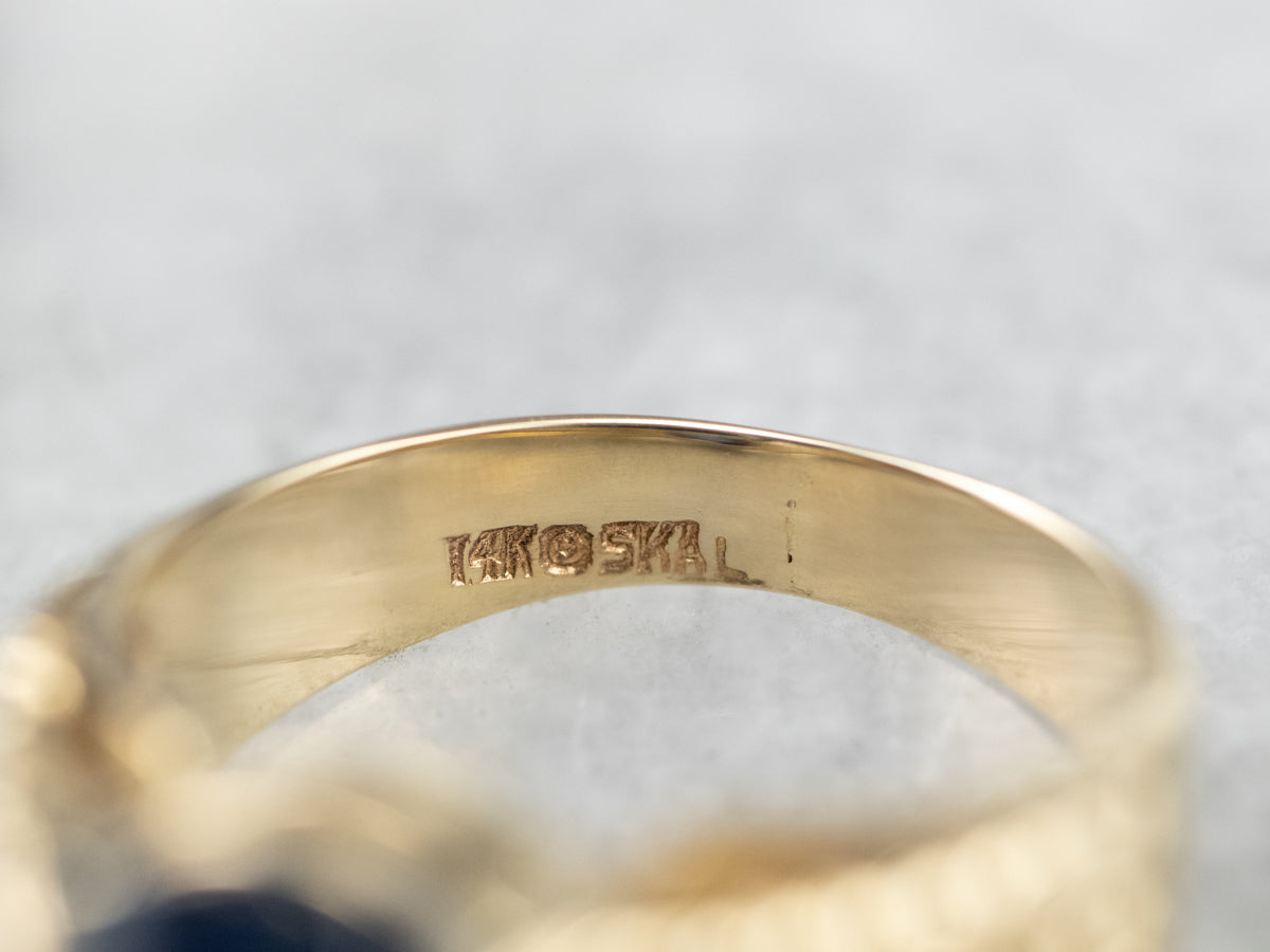 Sapphire Gold Solitaire Ring with Rope Accents