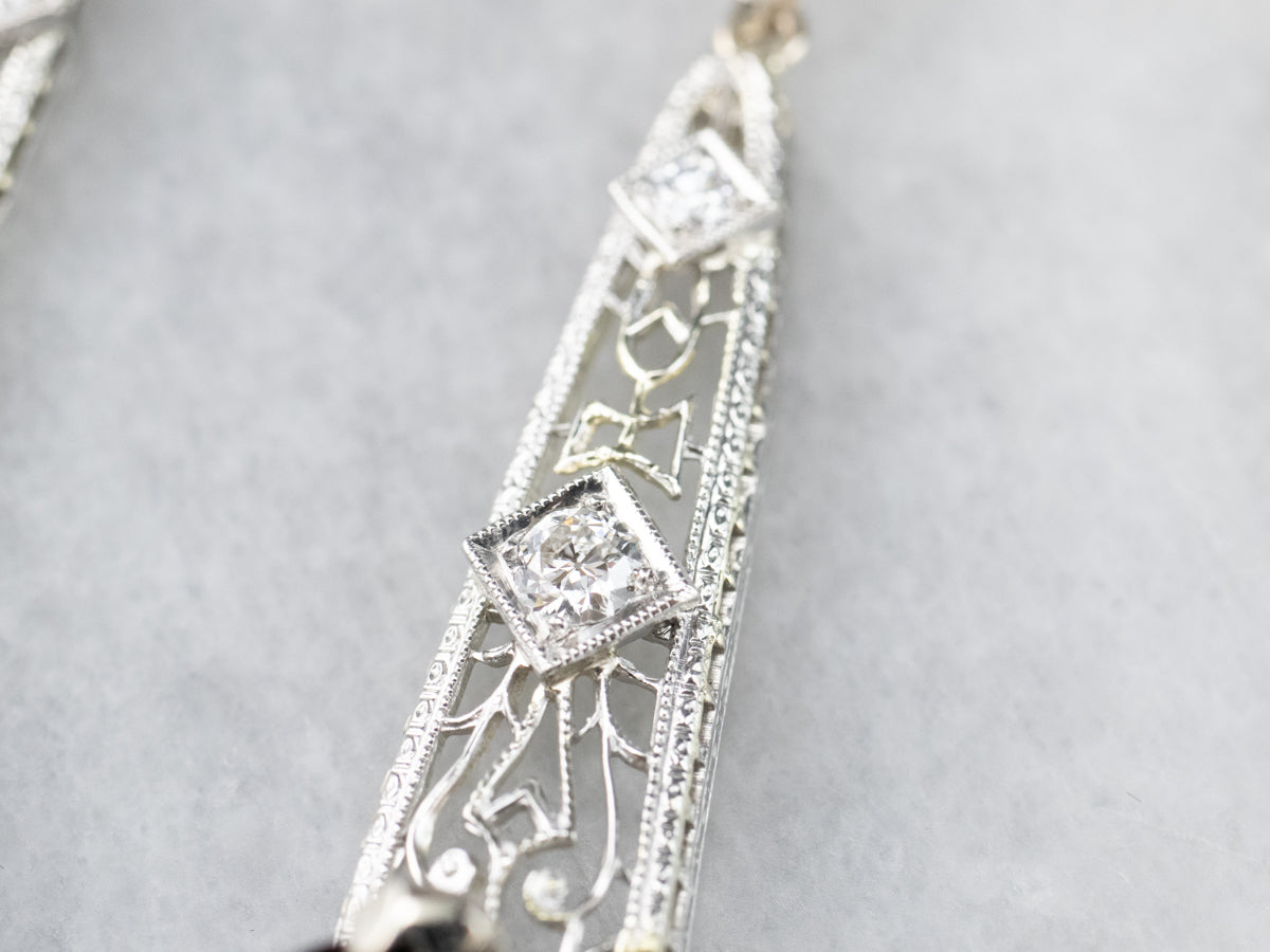 Pendientes colgantes de filigrana de diamantes y granate piropo