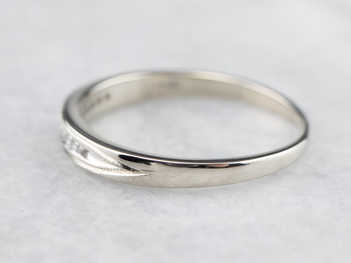 Alianza de diamantes en oro blanco