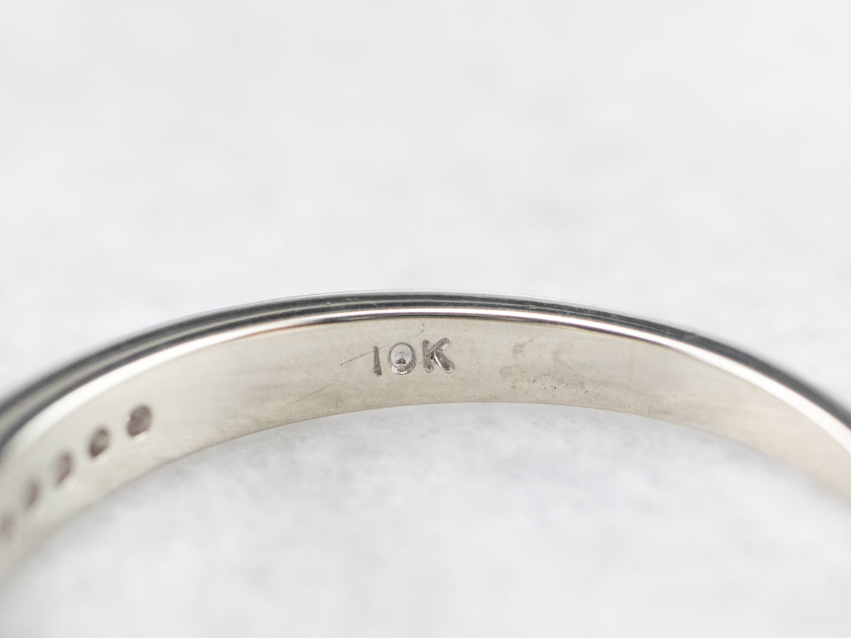 Alianza de diamantes en oro blanco