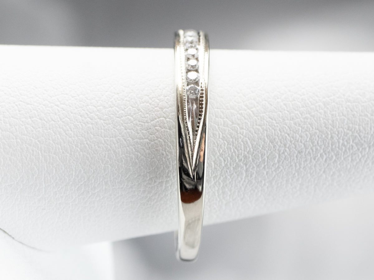 Alianza de diamantes en oro blanco