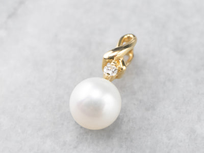 18K Gold Pearl and Diamond Pendant