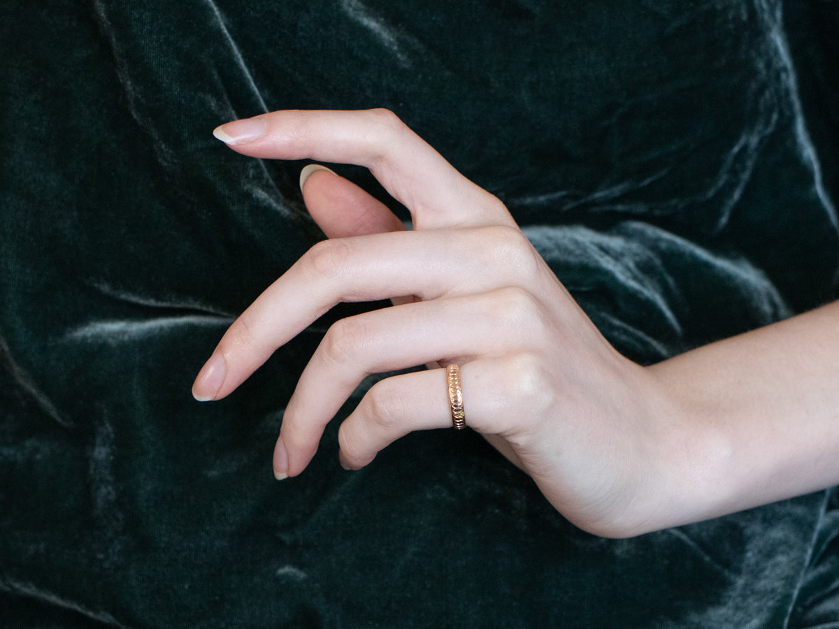 Fredrick Goldman Looping Pattern Band