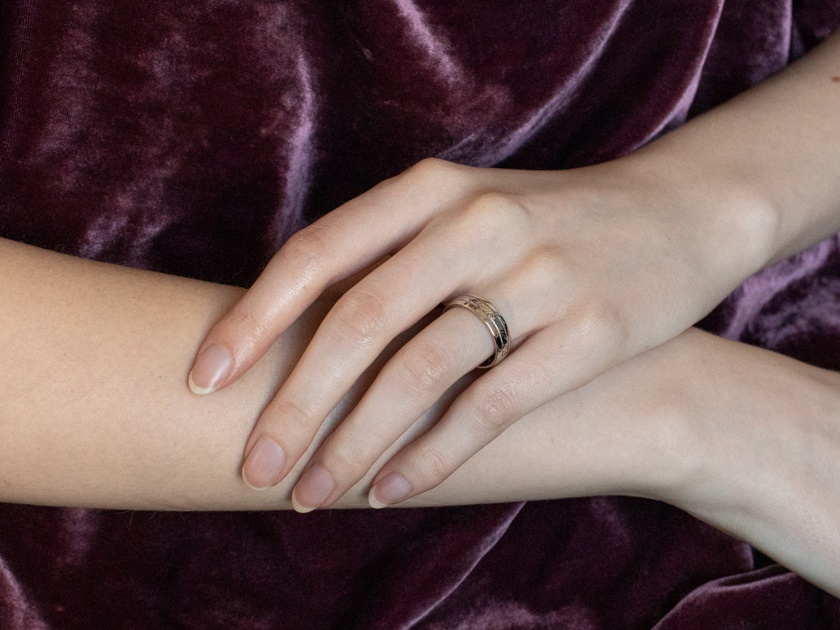 Patterned White Gold Wedding Band