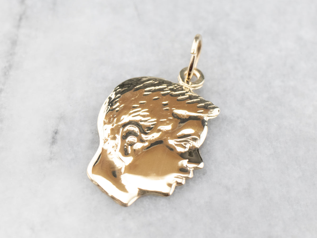 Colgante Chico de Perfil Era Retro Dorado