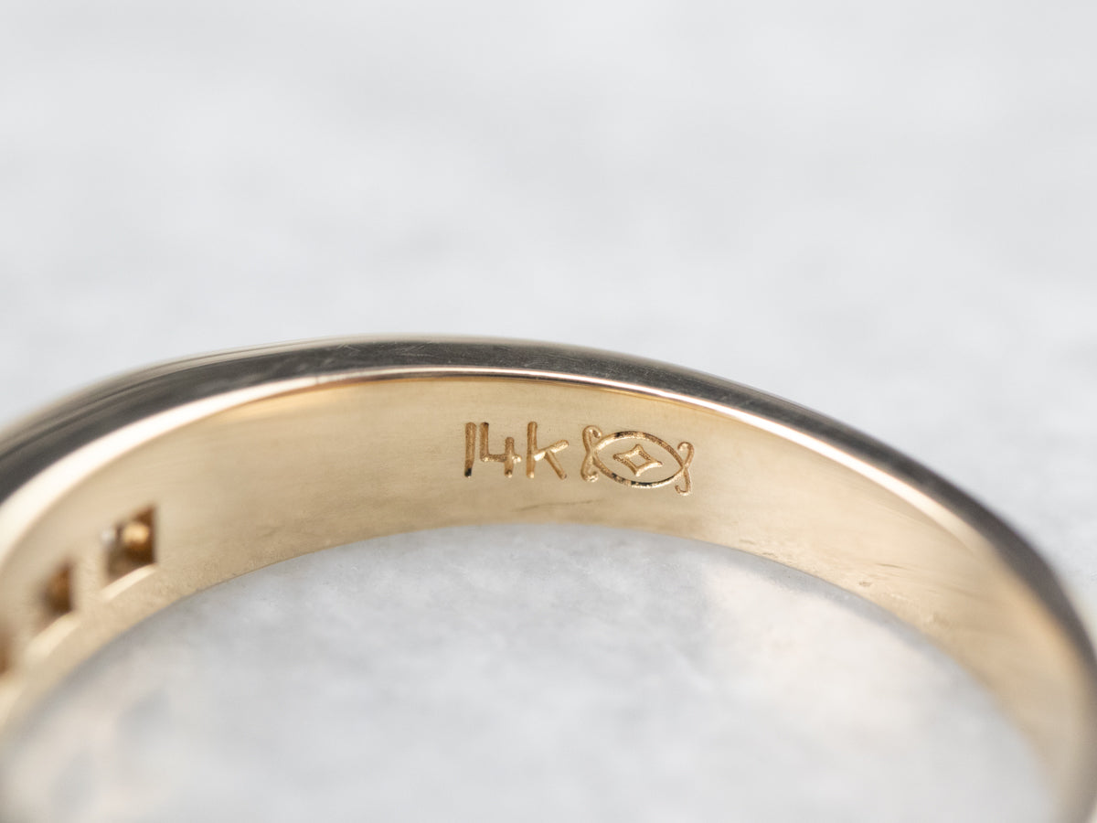 Banda de diamantes de talla princesa con juego de canales