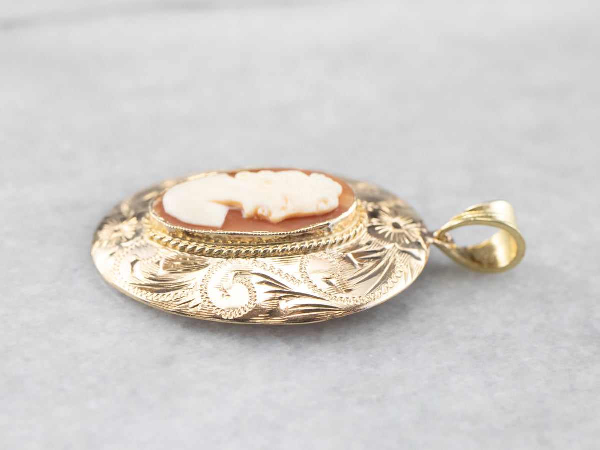Gold Mid Century Cameo Pendant