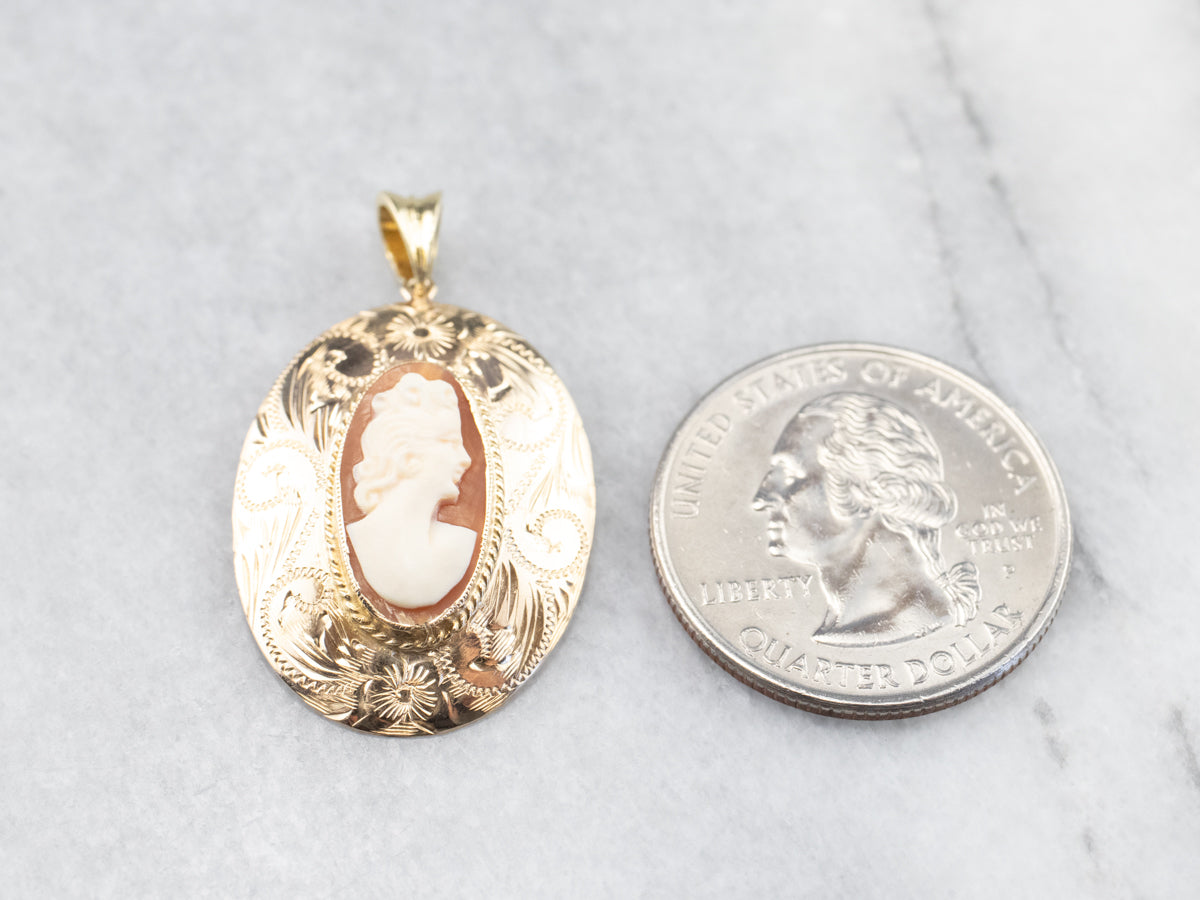 Gold Mid Century Cameo Pendant