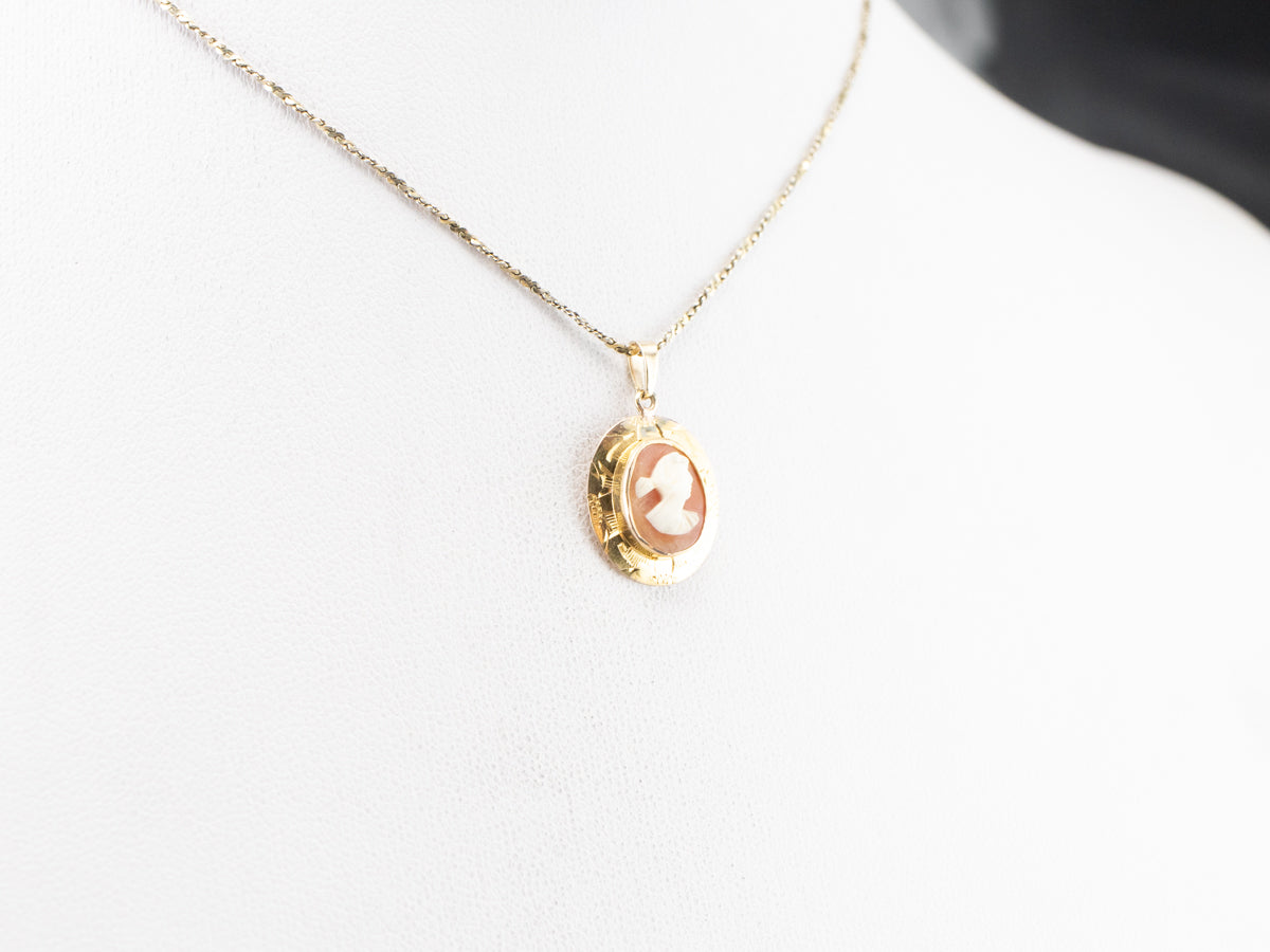 Small Mid Century Cameo Pendant