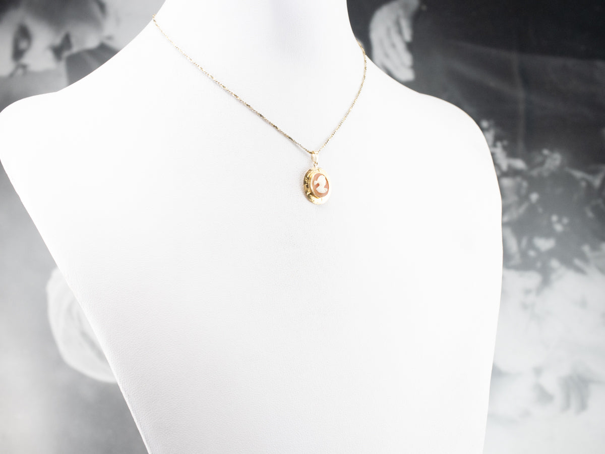 Small Mid Century Cameo Pendant