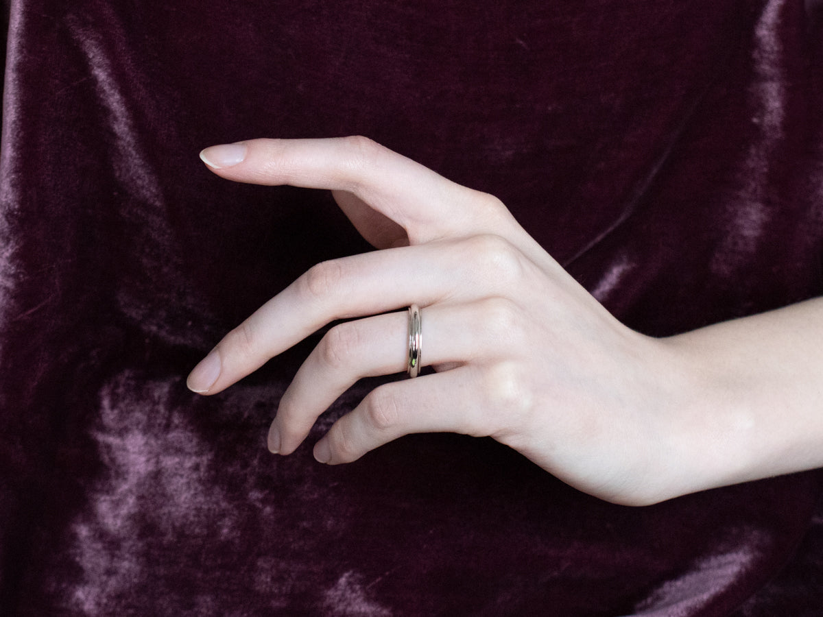 Vintage 14K White Gold Plain Wedding Band