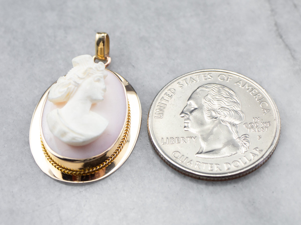 Vintage Gold Pink Shell Cameo Pedant