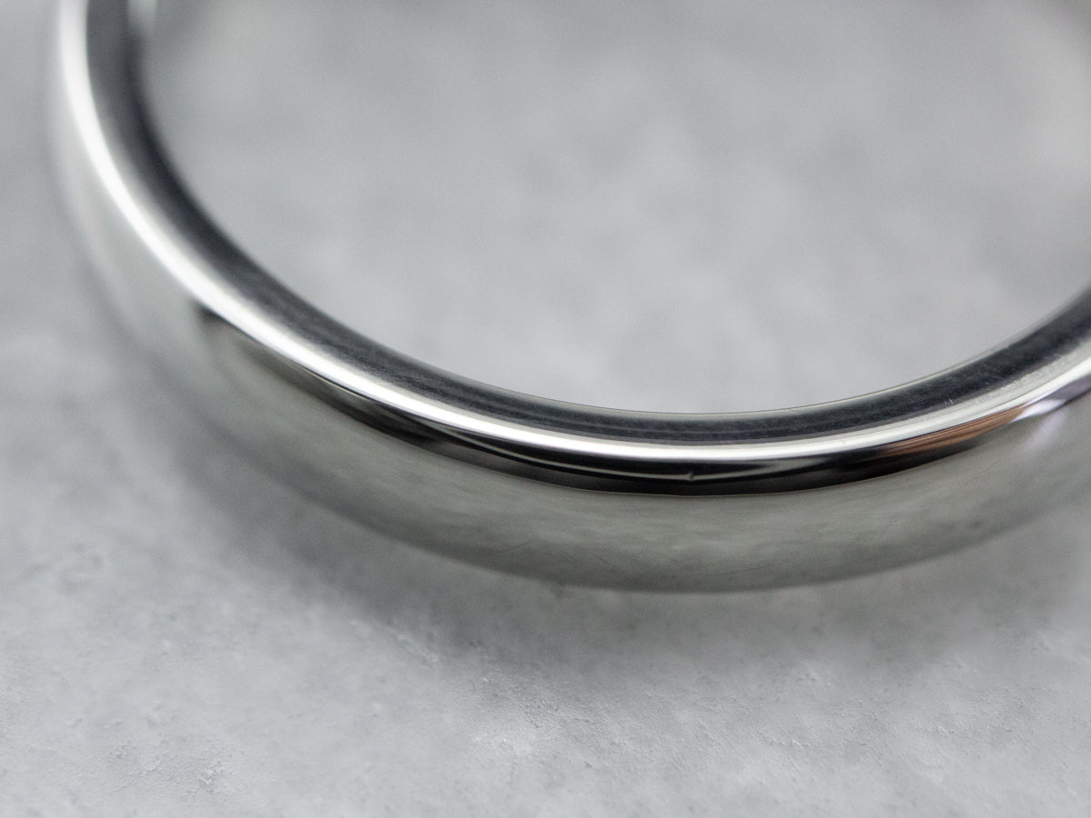 Sleek 18K White Gold Band