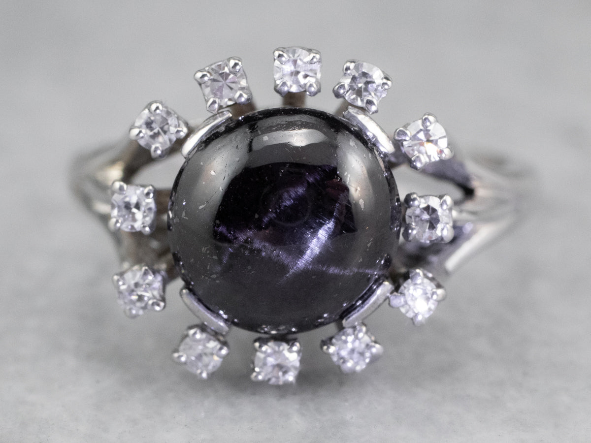 Anillo Estrella de Oro con Granate y Diamantes