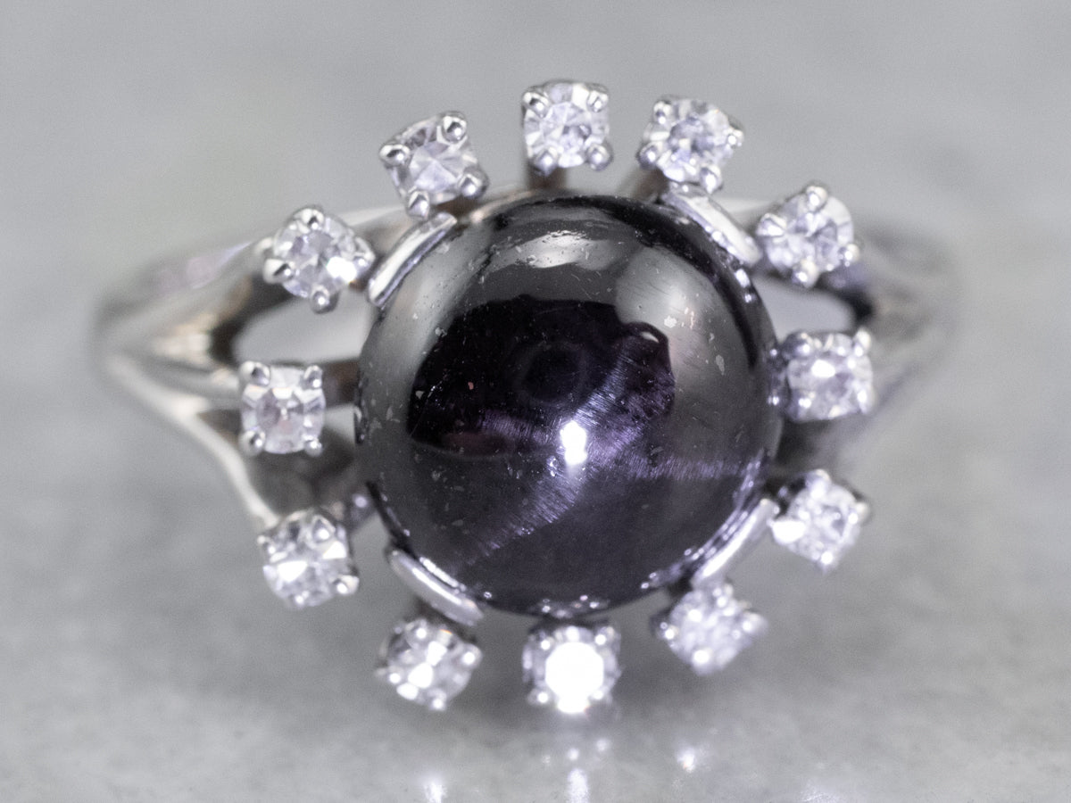 Anillo Estrella de Oro con Granate y Diamantes