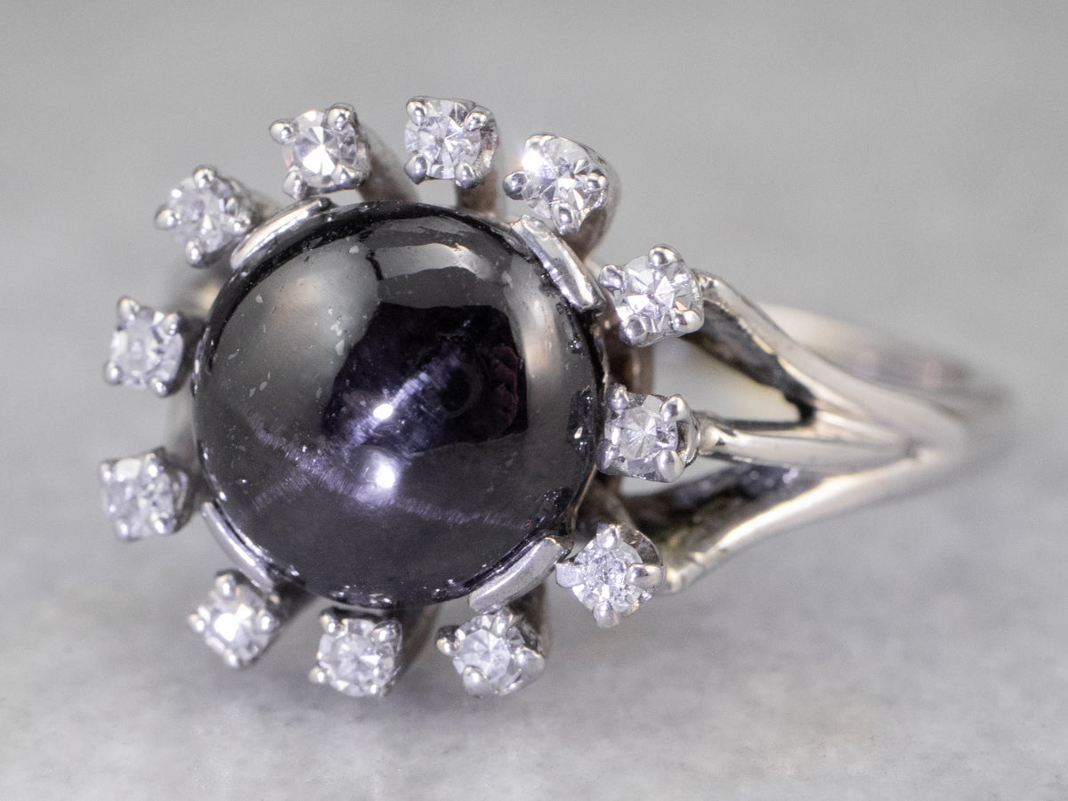 Anillo Estrella de Oro con Granate y Diamantes