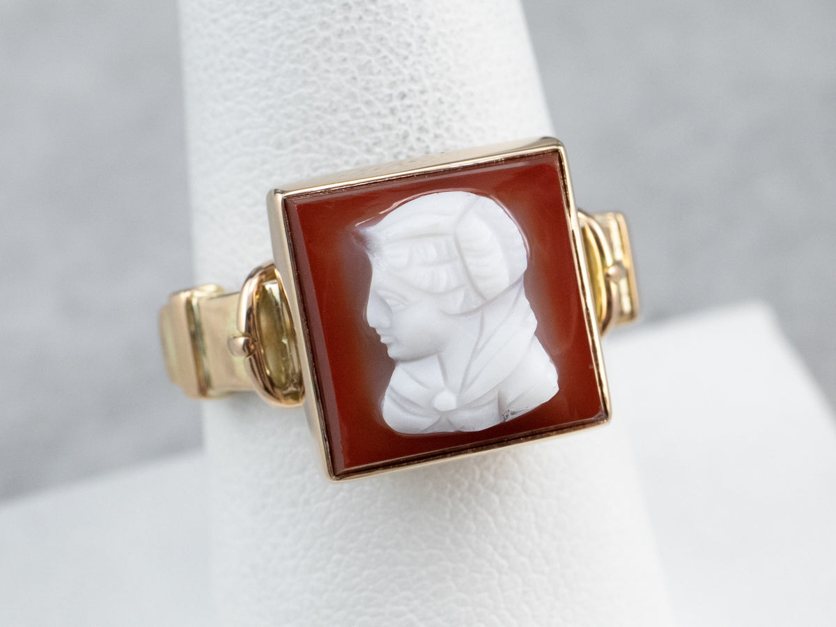 Vintage Hardstone Cameo Gold Ring