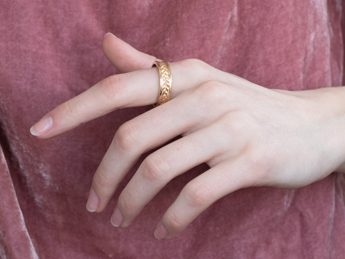 Vintage Gold Braided Pattern Band