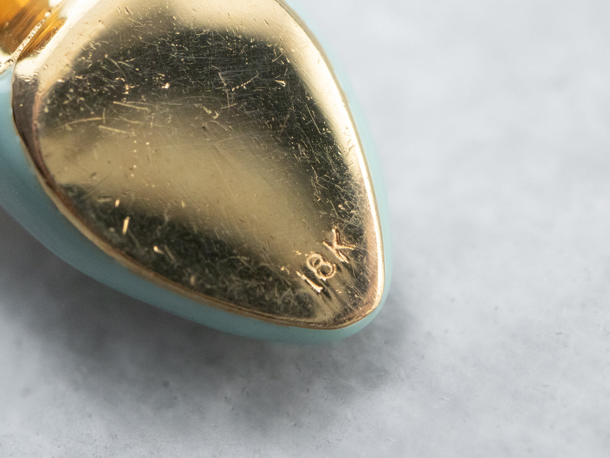 Colgante de tacón alto de oro y esmalte