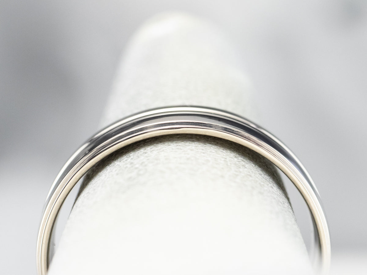 Unisex White Gold Lined Band