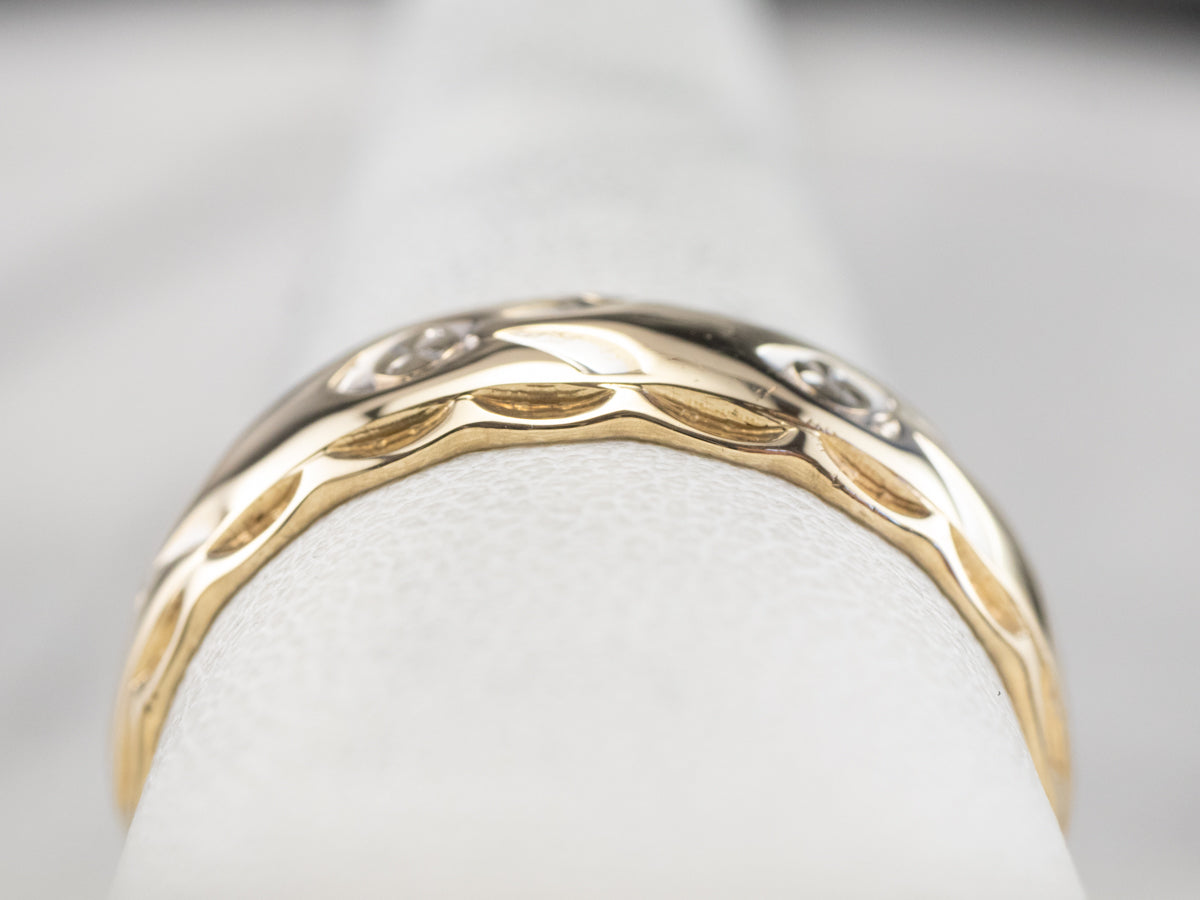 Vintage Scalloped Two Tone Gold Wedding Band