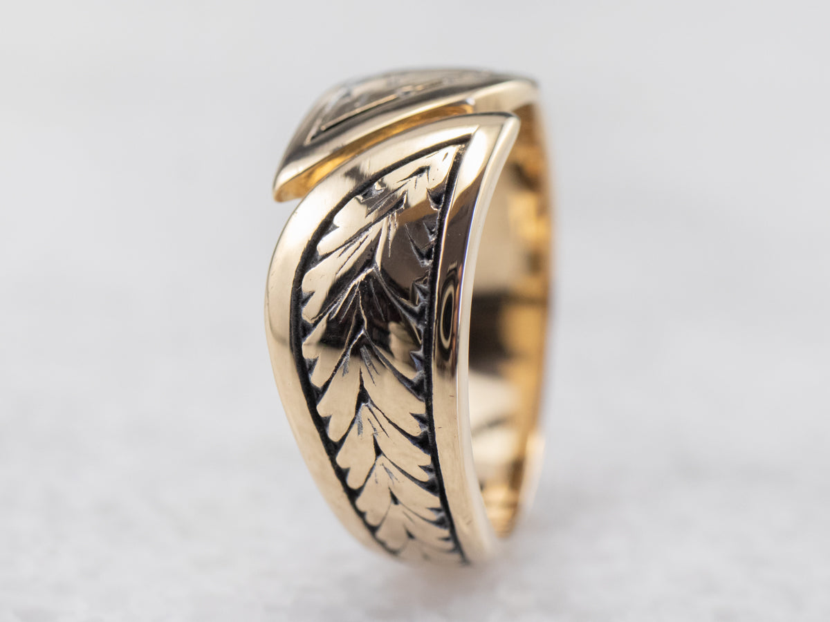 Vintage Patterned Bypass Style Gold Band
