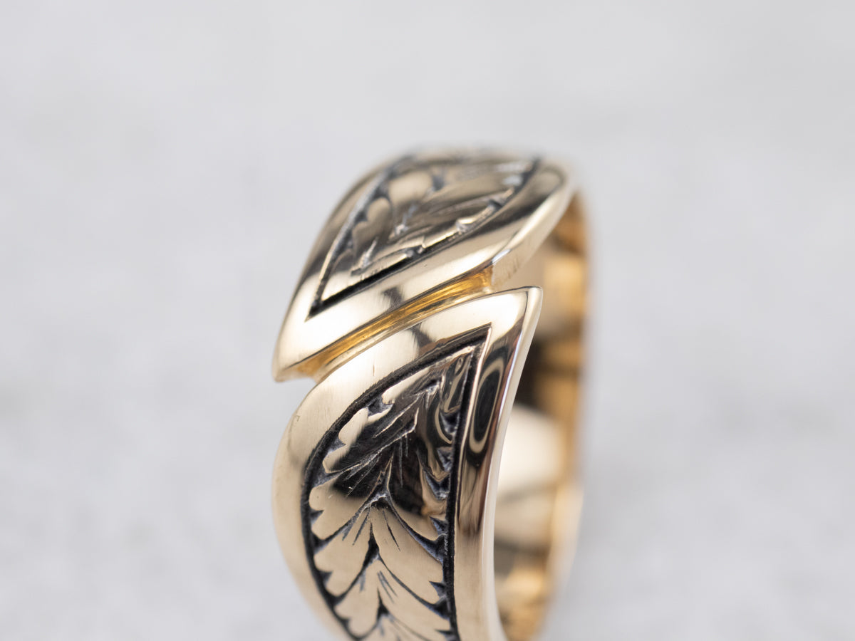 Vintage Patterned Bypass Style Gold Band