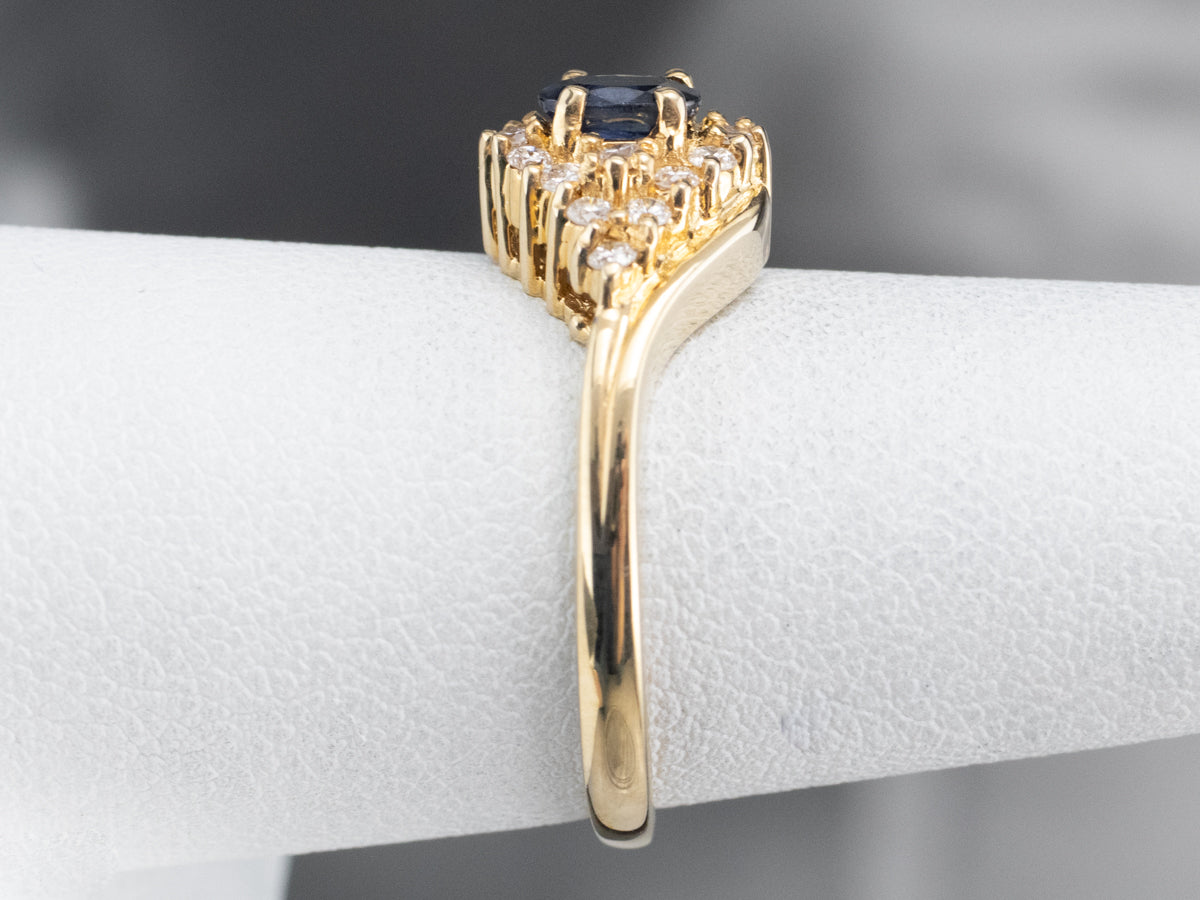 Anillo bypass de zafiro y diamantes