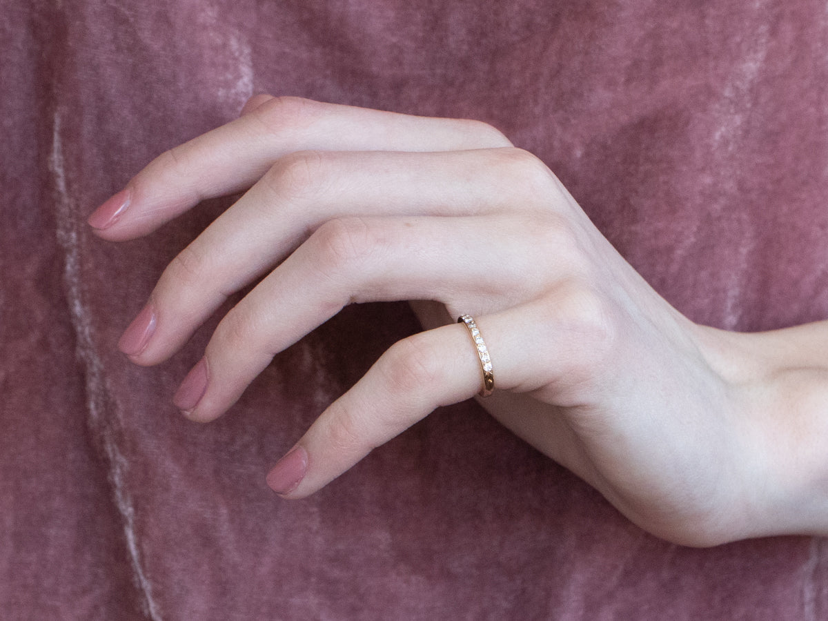 Antique Diamond 18K Gold Wedding Band