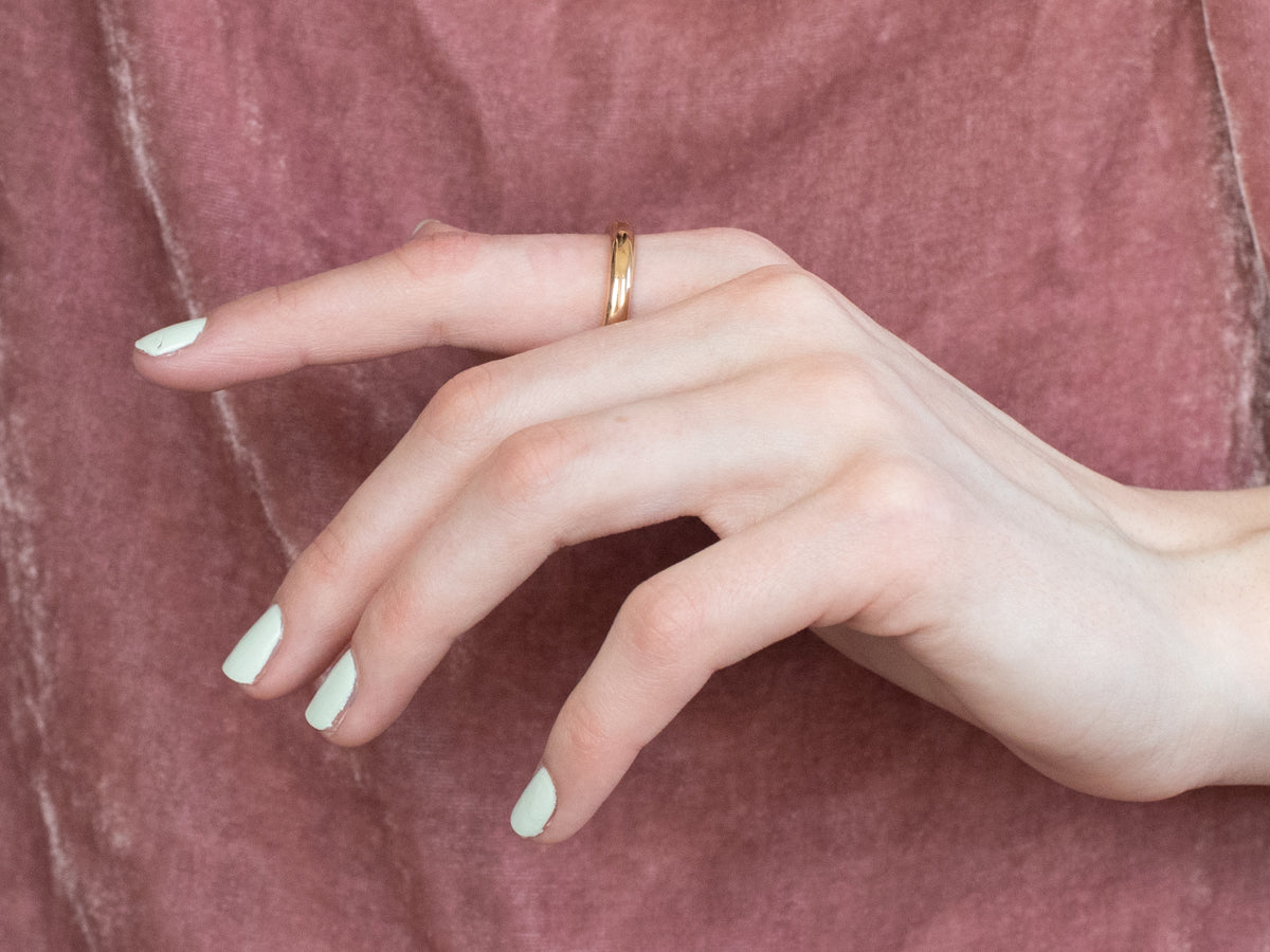 Antique Gold Men's Wedding Band