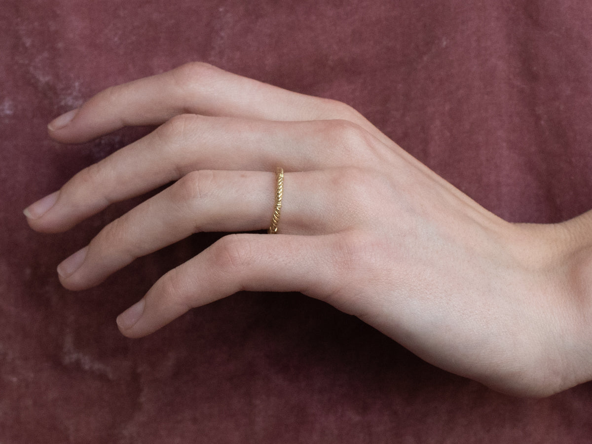 Rope Patterned Gold Band Ring