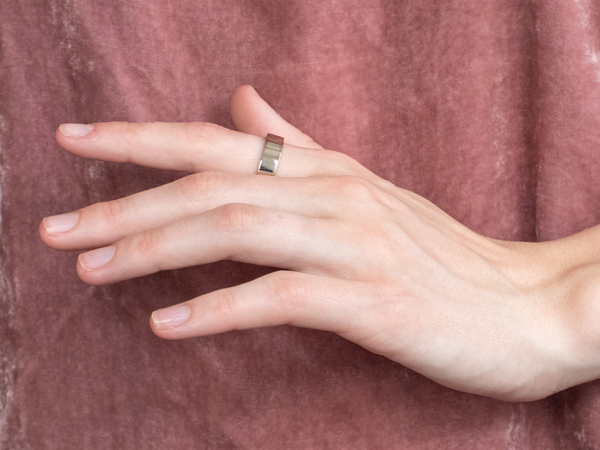 Straight Sided White Gold Wedding Band