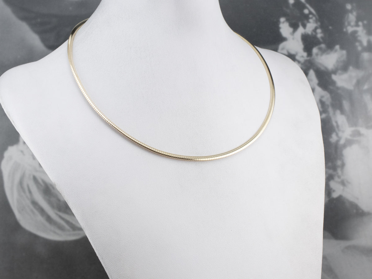 Collar Cadena Plana Omega Oro