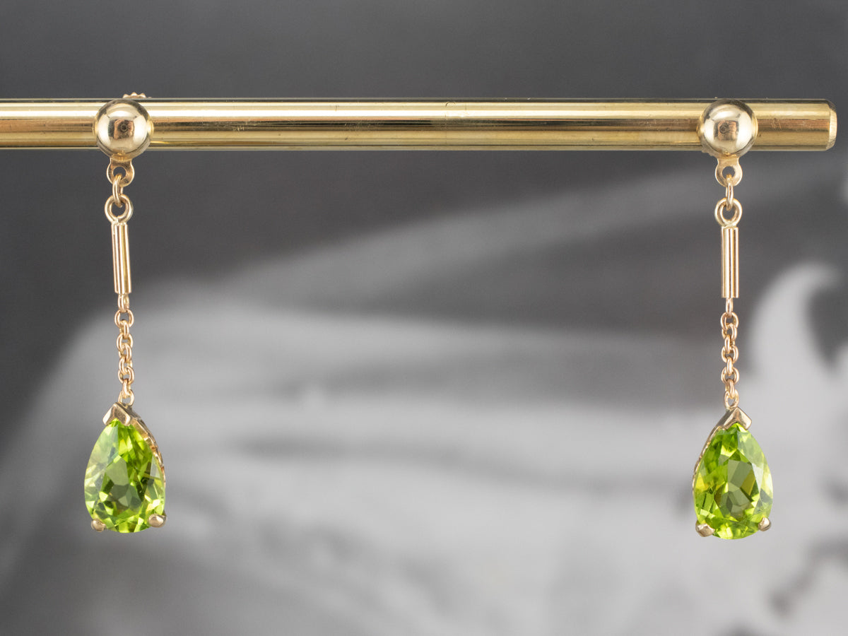 Pendientes colgantes de cadena de oro con peridoto