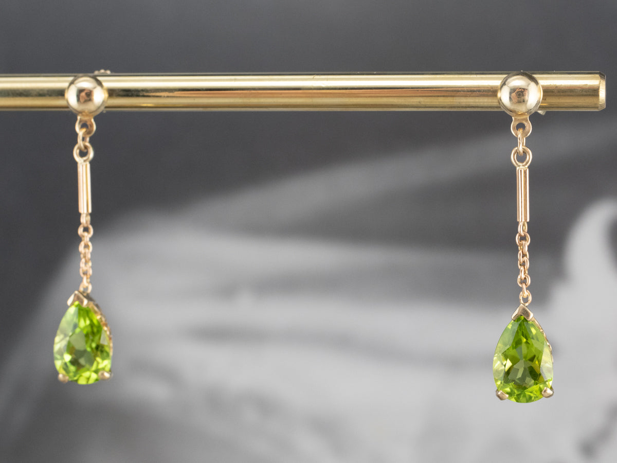 Pendientes colgantes de cadena de oro con peridoto