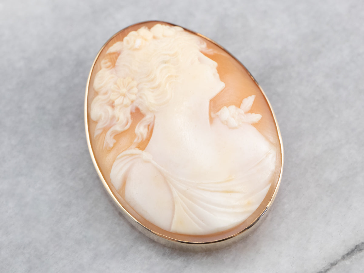 Vintage Gold Cameo Pendant or Pin