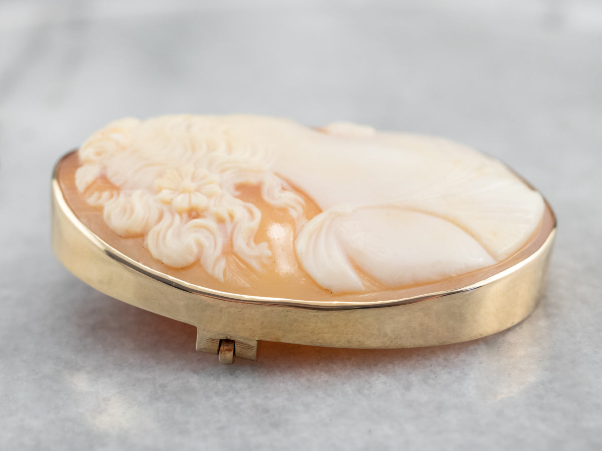 Vintage Gold Cameo Pendant or Pin