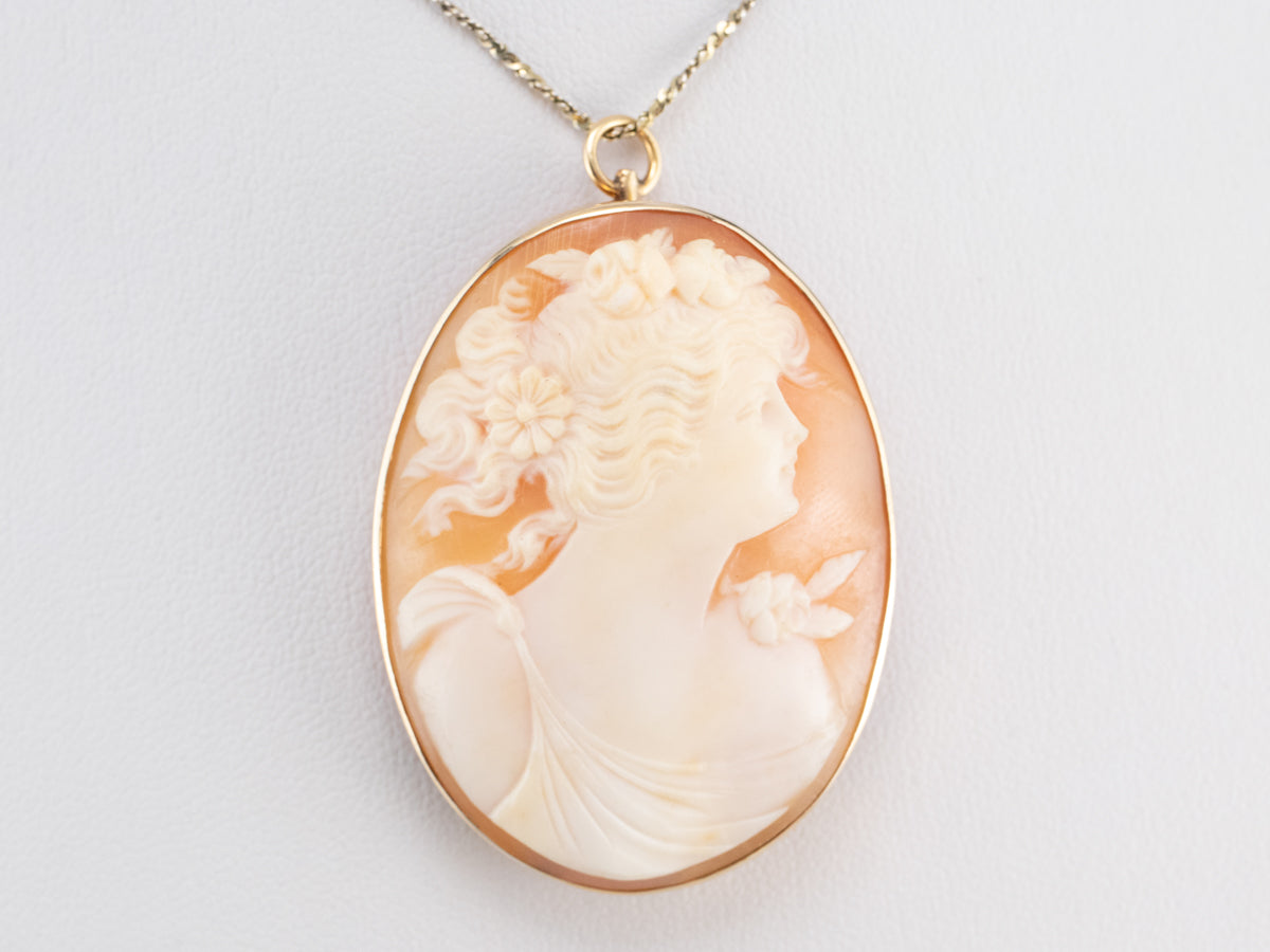 Vintage Gold Cameo Pendant or Pin