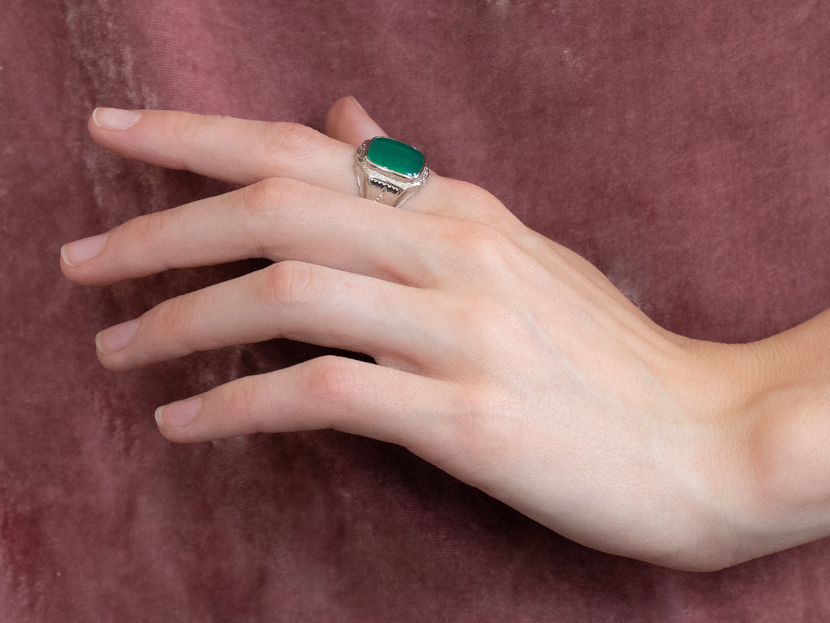 Anillo de hombre Art Déco con ónix verde
