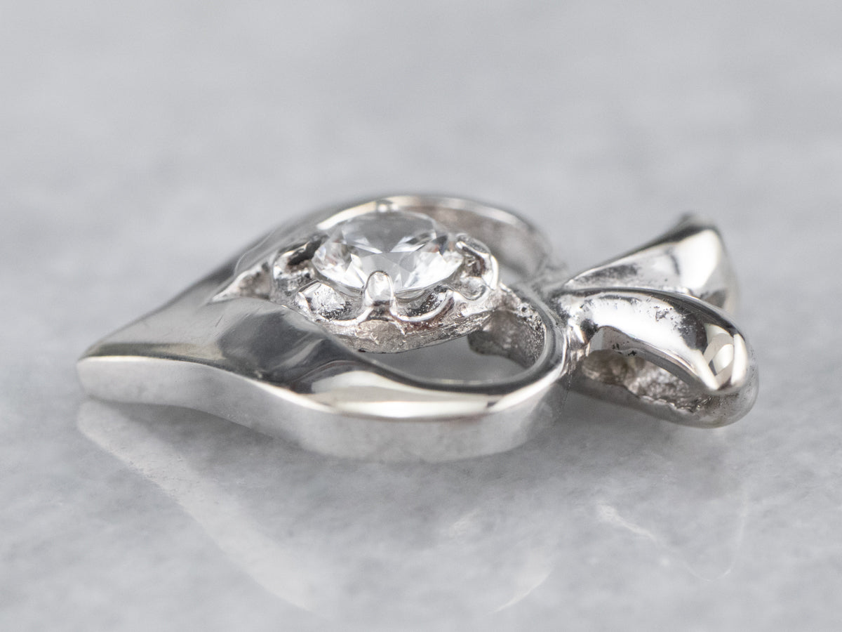 Modern Gold Diamond Heart Pendant