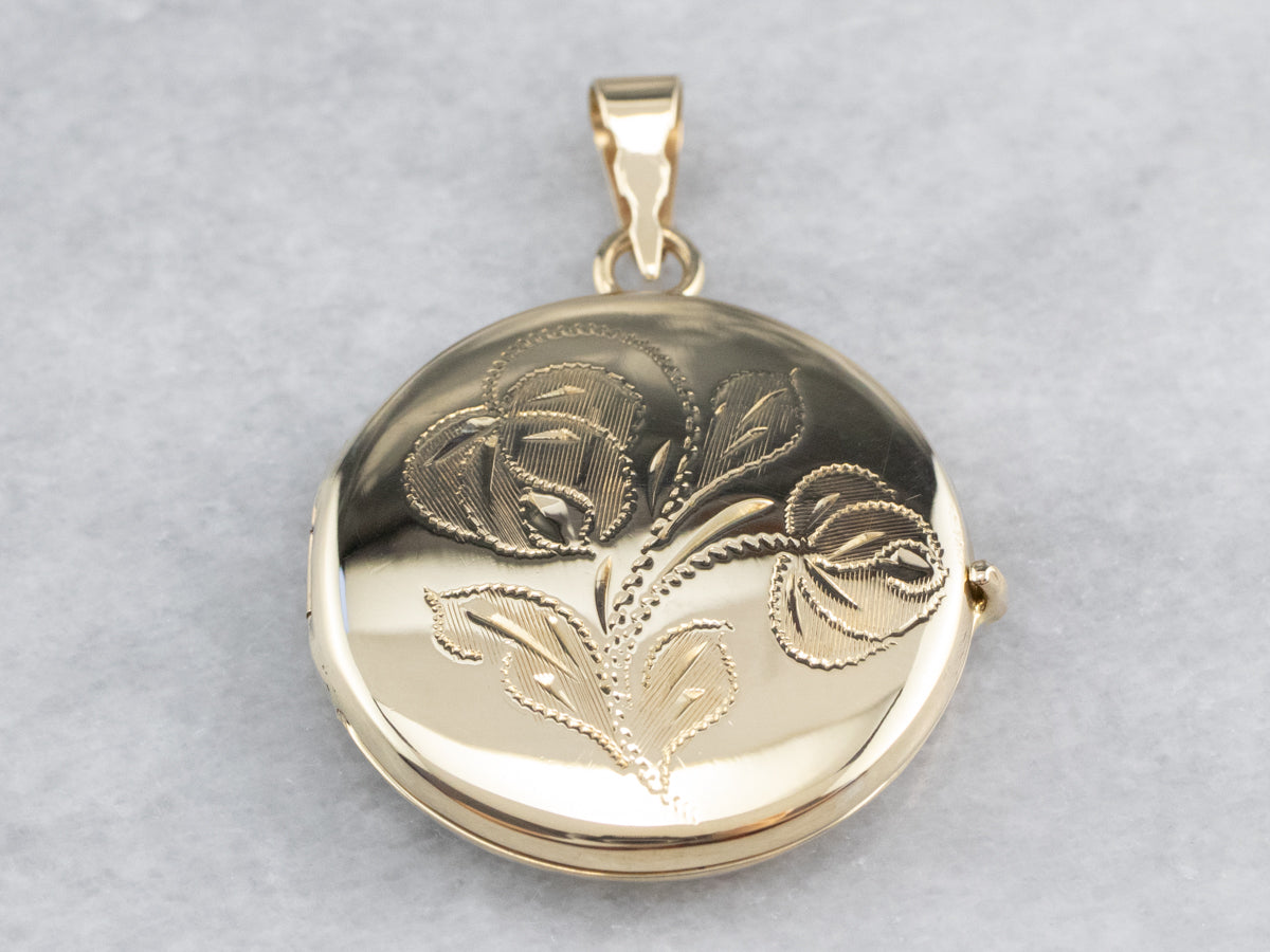 Etched Retro Era Round Gold Locket