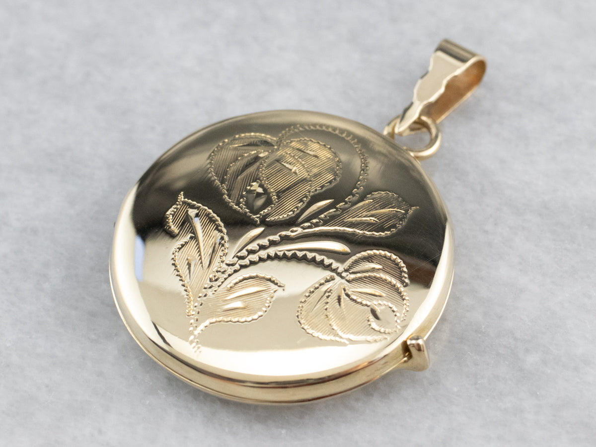 Etched Retro Era Round Gold Locket