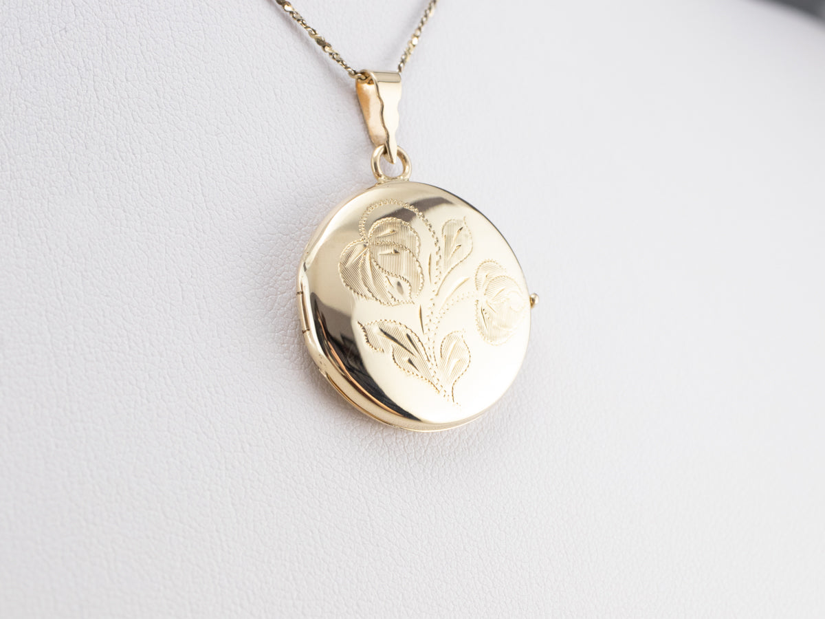 Etched Retro Era Round Gold Locket
