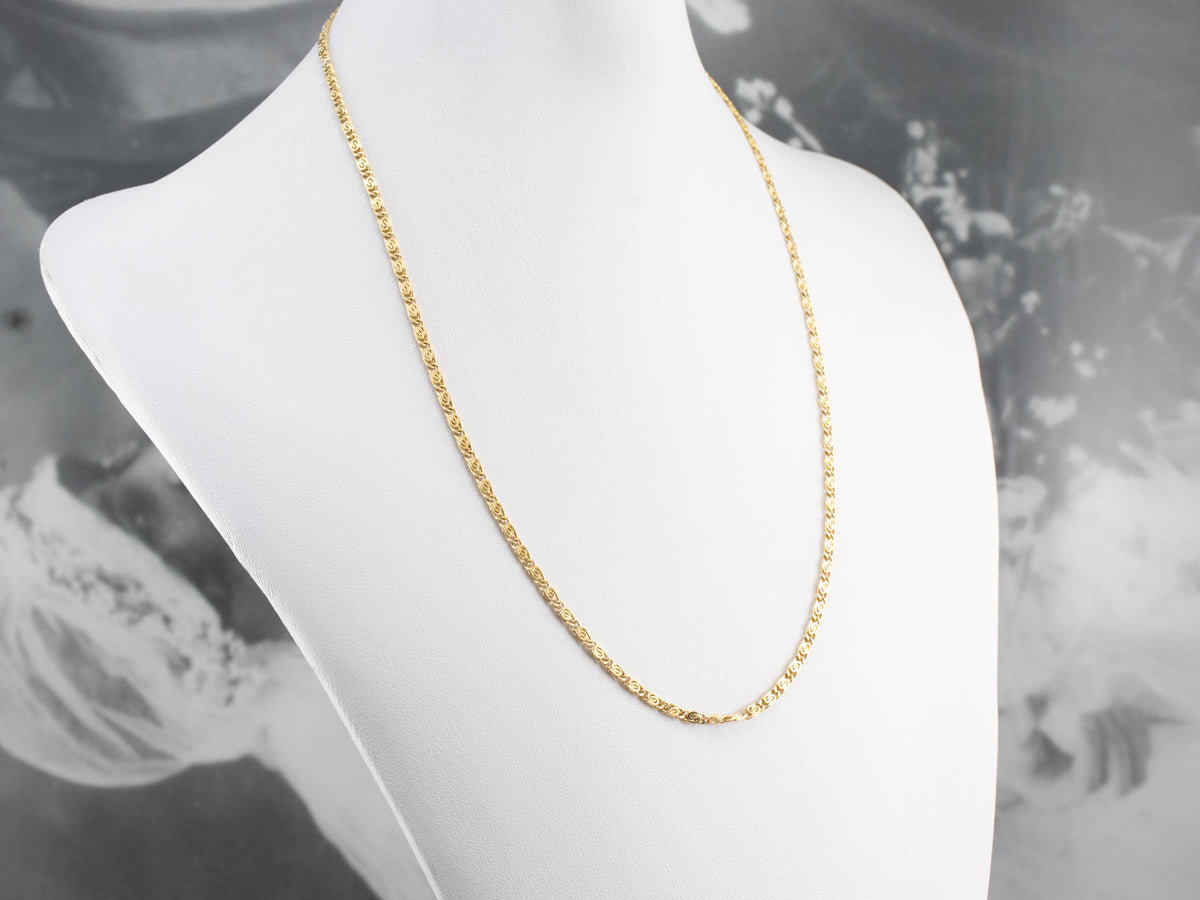 Collar de cadena de pergamino de oro de 14 quilates