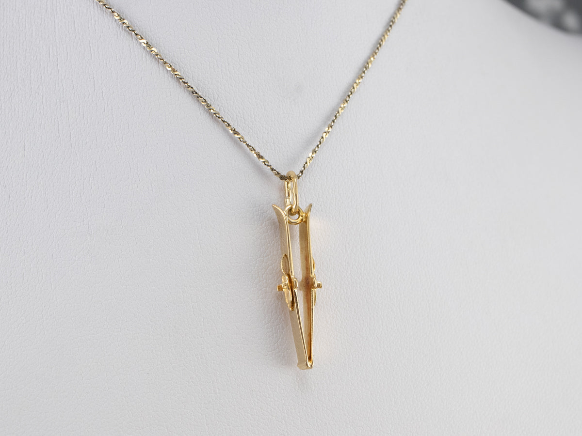 Vintage 18K Gold Skiing Charm Pendant