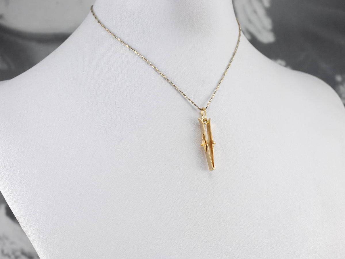 Vintage 18K Gold Skiing Charm Pendant