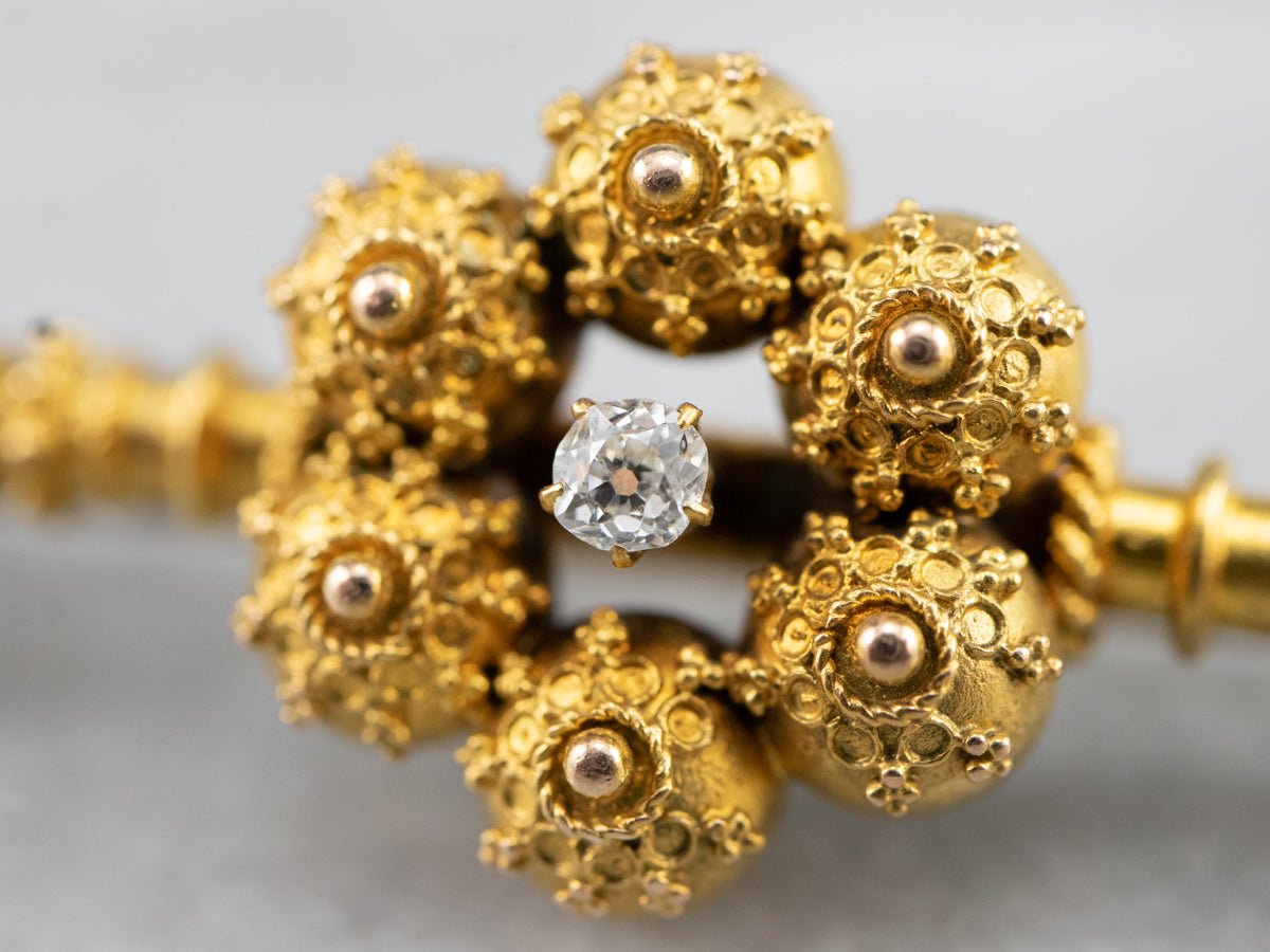 Broche victoriano de diamantes con talla de mina antigua del renacimiento etrusco