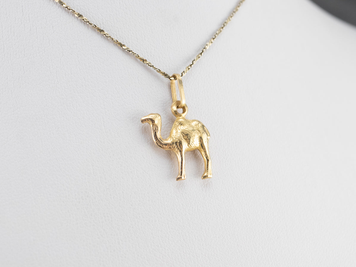 Vintage 18K Gold Camel Charm